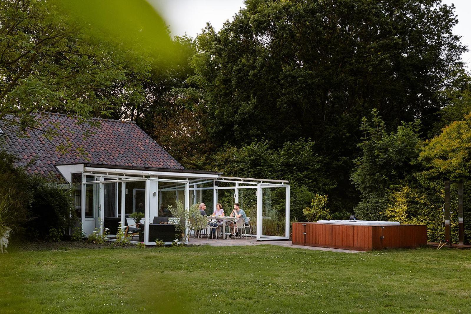 Residenties En Bungalow Royal 돔브르흐 외부 사진
